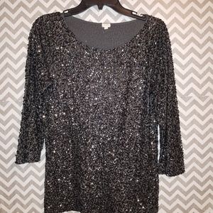 sparkly 3/4 sleeve shirt